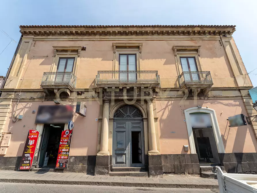 Immagine 109 di Casa indipendente in vendita  in Via Giuseppe Garibaldi 68-70-72 a Nicolosi