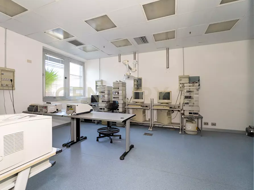 Immagine 22 di Attività artigianale in vendita  in Strada III Mimosa 14 a Catania