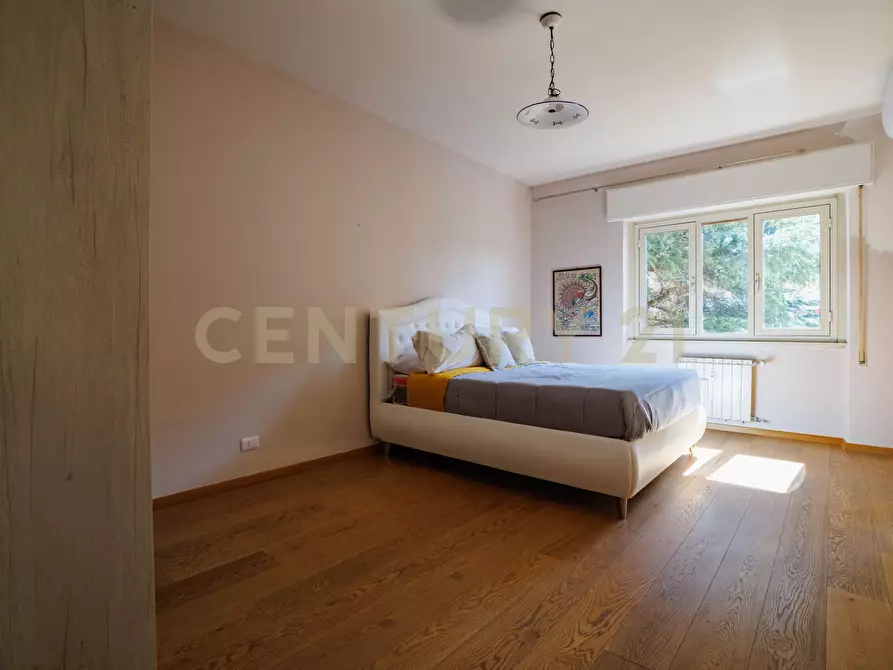 Immagine 10 di Quadrilocale in vendita  in Via di Valle Aurelia 130 a Roma