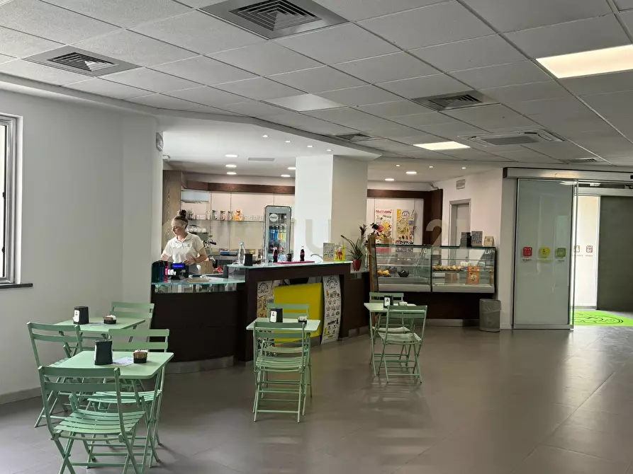 Immagine 12 di Attività commerciale in vendita  in Via Napoli sn a Aci Castello