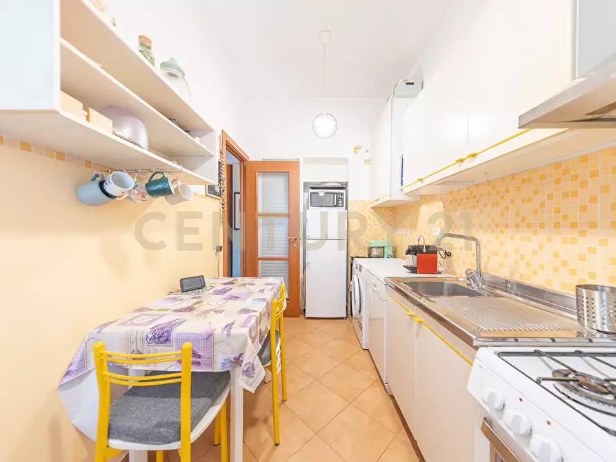 Immagine 16 di Bilocale in vendita  in Via Michelangelo Pinto 3 a Roma