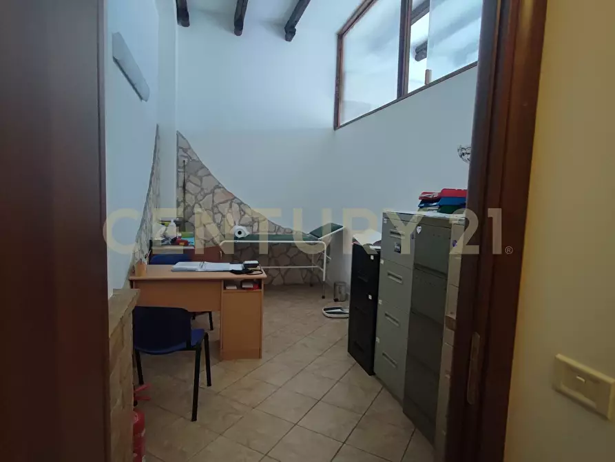 Immagine 16 di Locale commerciale in affitto  in Via Siculo Orientale 488 a Catania