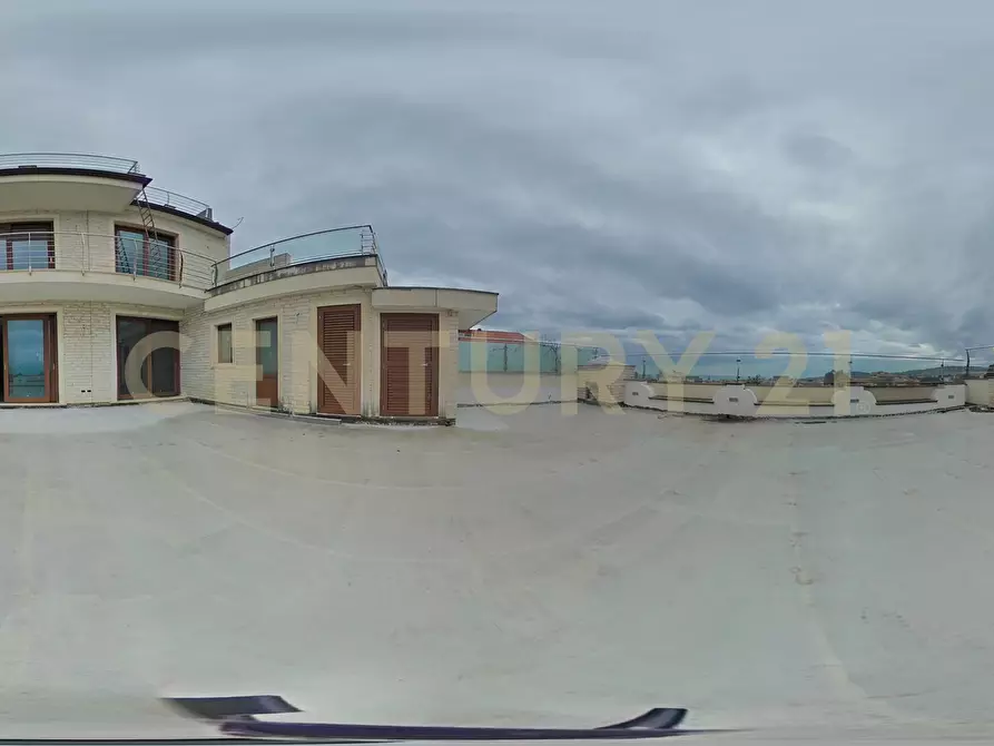 Immagine 93 di Pentalocale in vendita  in Via Lorenzo Maddem 67 a Acireale