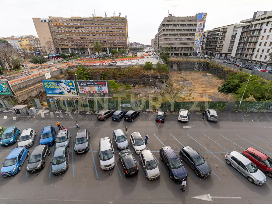 Immagine 20 di Pentalocale in vendita  in Corso Sicilia 64 a Catania