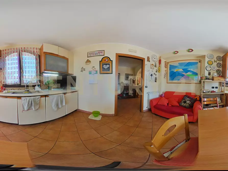 Immagine 107 di Villa in vendita  in Via Alcaloro Petrone 47 a Viagrande