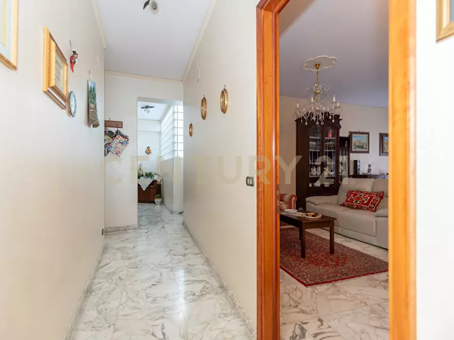 Immagine 42 di Pentalocale in vendita  in Piazza Giovanni Longo 122 a Misterbianco