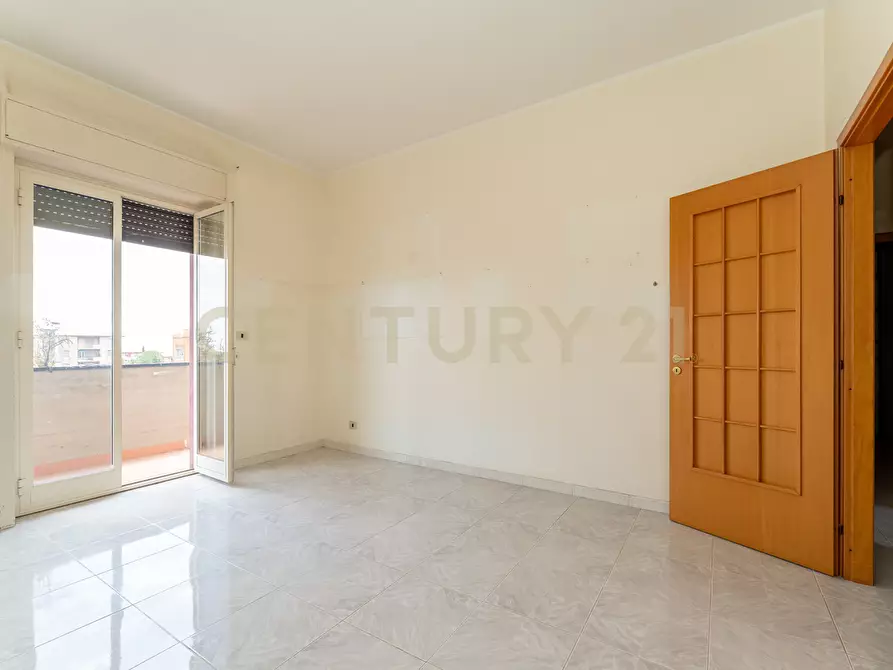 Immagine 13 di Pentalocale in vendita  in Via Stefano Vitale 12 a Catania