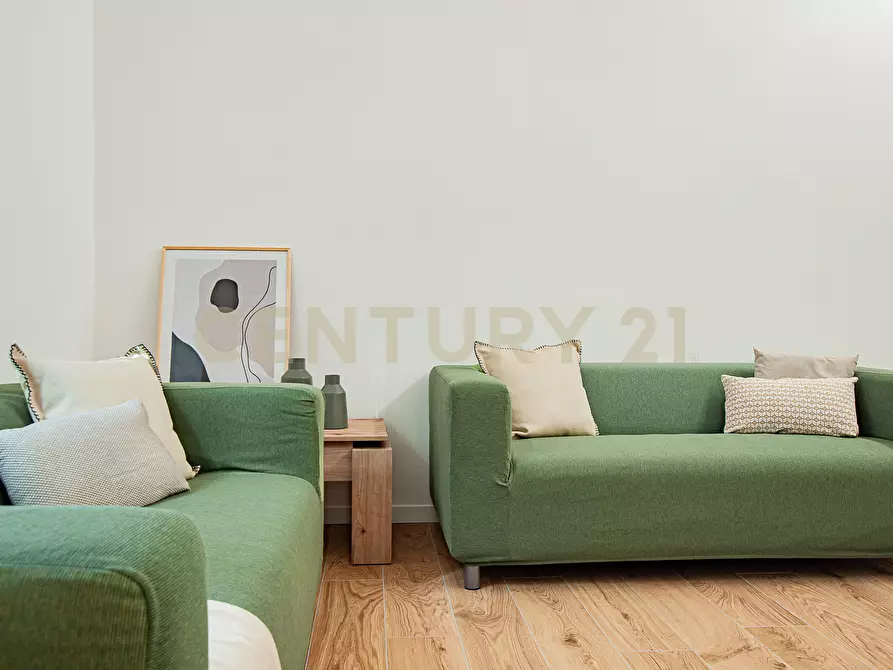 Immagine 17 di Appartamento in vendita  in Via Lampedusa a Roma