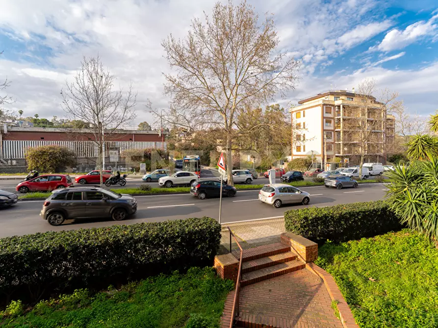 Immagine 41 di Pentalocale in vendita  in Viale Andrea Doria 13 a Catania