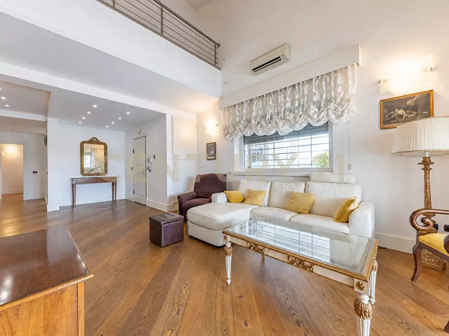 Immagine 4 di Villa in vendita  in Via Caporetto 23 a Anzio