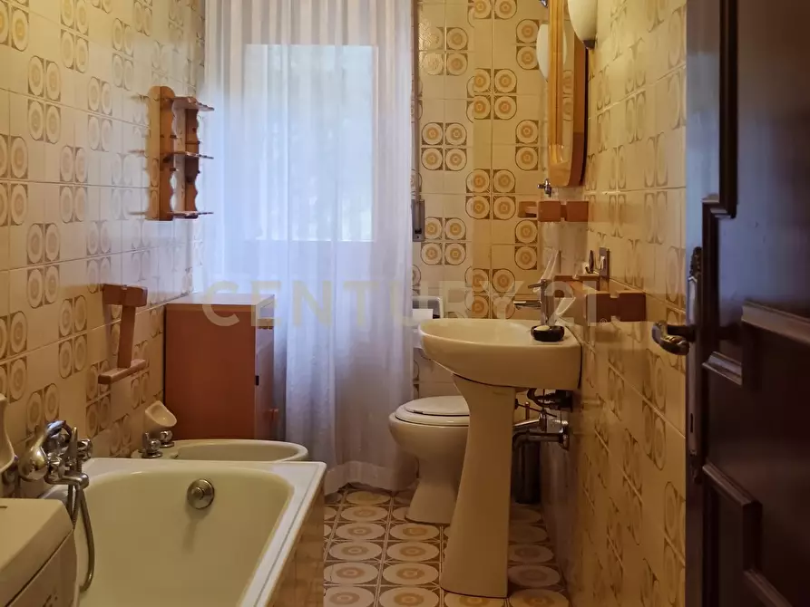 Immagine 25 di Trilocale in vendita  in Via Remedi 94F a Abbadia San Salvatore