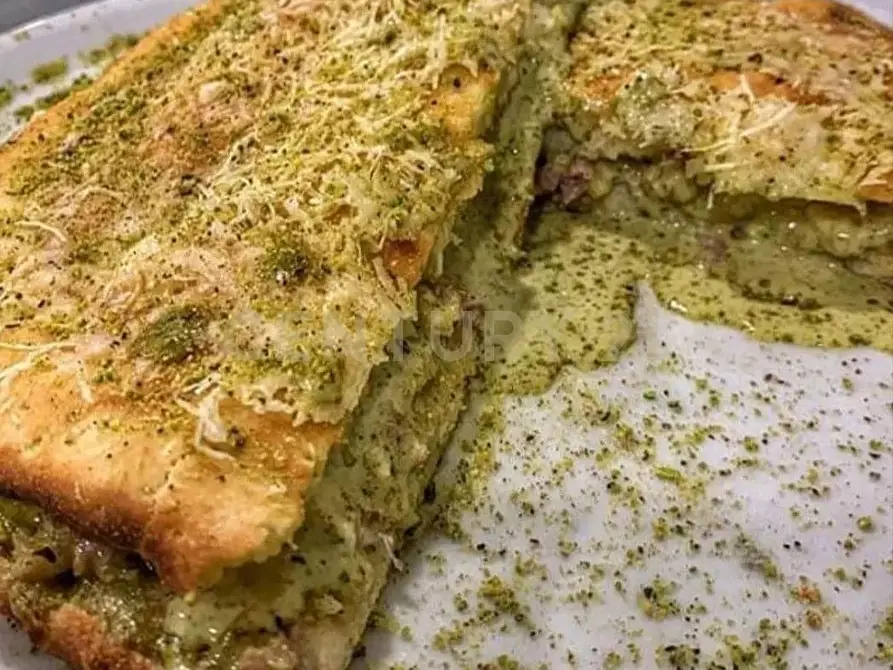 Immagine 14 di Pizzeria / Pub in vendita  in Piazza Don Diego snc a Pedara