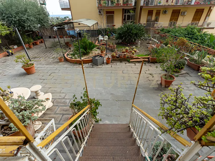 Immagine 32 di Quadrilocale in vendita  in Via Nizzeti 60 a Catania