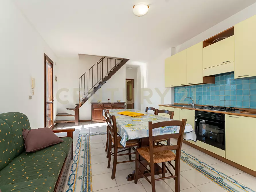 Immagine 33 di Villa in vendita  in BAIA ARCILE a Augusta