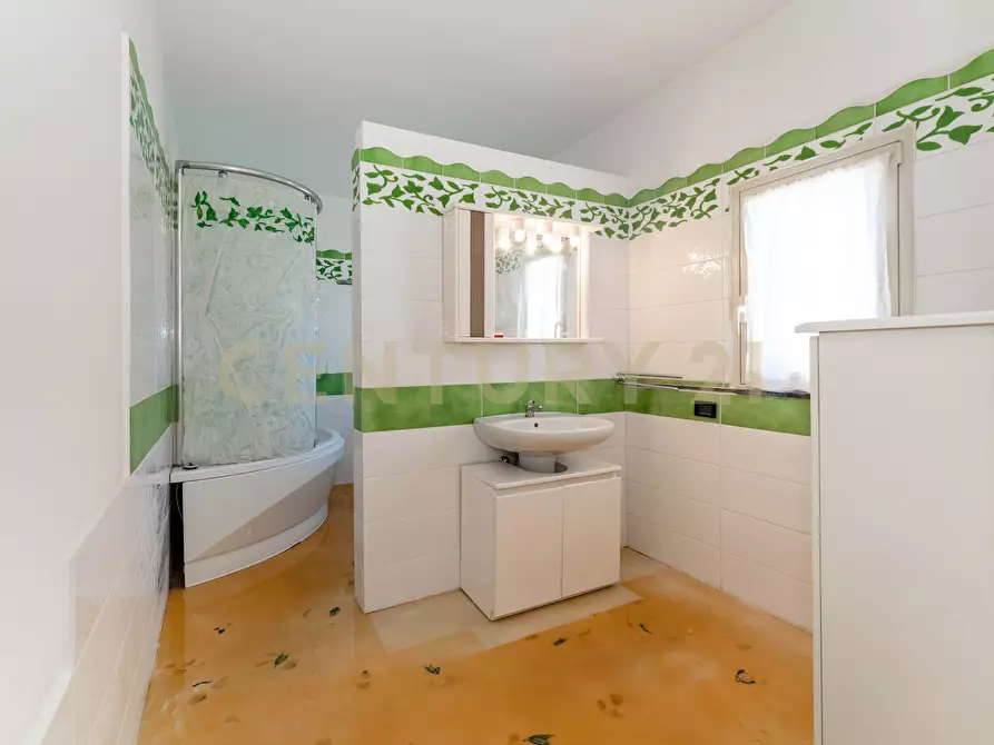 Immagine 36 di Attico in vendita  in Viale Mario Rapisardi 314 a Catania