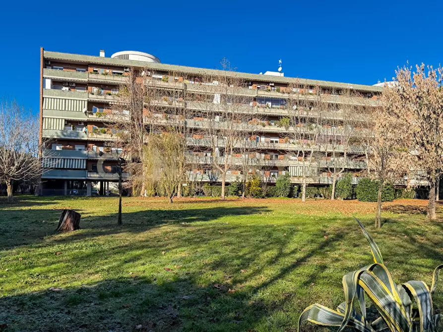 Immagine 1 di Trilocale in vendita  in Via Belforte del Chienti 25 a Roma