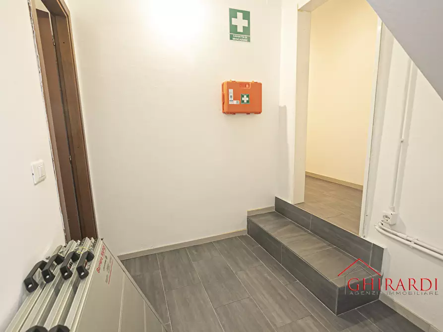 Immagine 20 di Locale commerciale in affitto  in VIA ALFREDO D'ANDRADE 76R a Genova