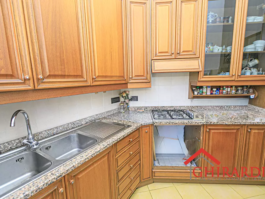 Immagine 7 di Trilocale in vendita  in VIA CHIARAVAGNA 7 a Genova