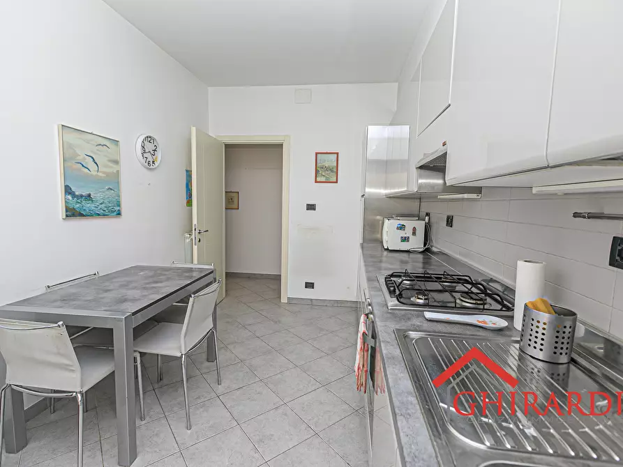 Immagine 10 di Bilocale in vendita  in VIA GINO CAPPONI 11 a Genova