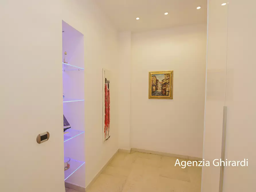 Immagine 4 di Quadrilocale in affitto  in Via Briscata 28 a Genova