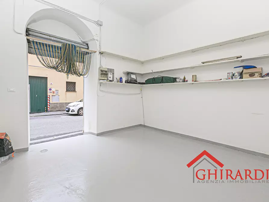 Immagine 5 di Magazzino in vendita  in VIA GAETANO DONIZETTI 73R a Genova