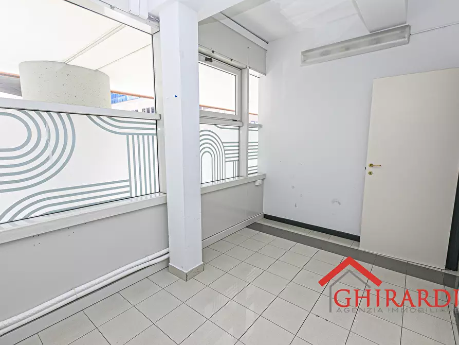 Immagine 20 di Ufficio in affitto  in Via Angelo Scarsellini 119 a Genova