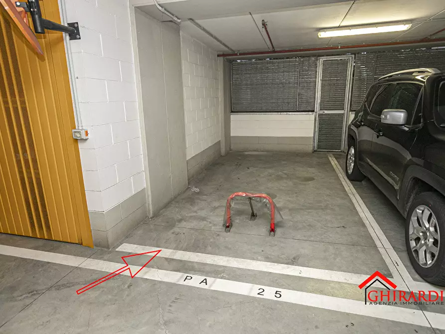 Immagine 5 di Garage in vendita  a Genova