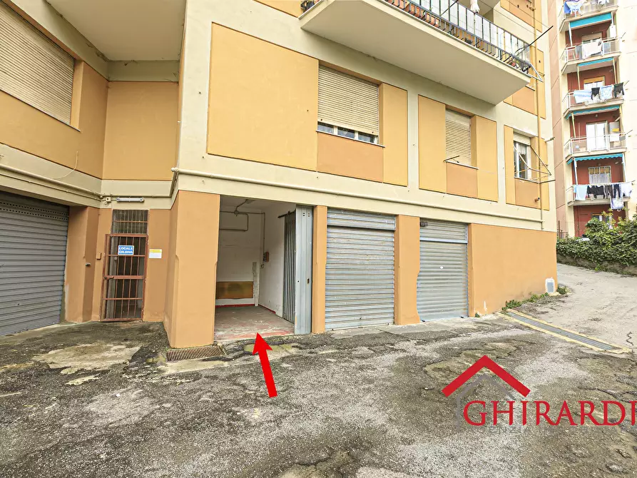 Immagine 1 di Garage in vendita  in Via Sant'Alberto 9 a Genova