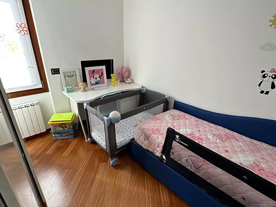 Immagine 8 di Appartamento in affitto  in VIA EMANUELE CANESI 49 a Genova