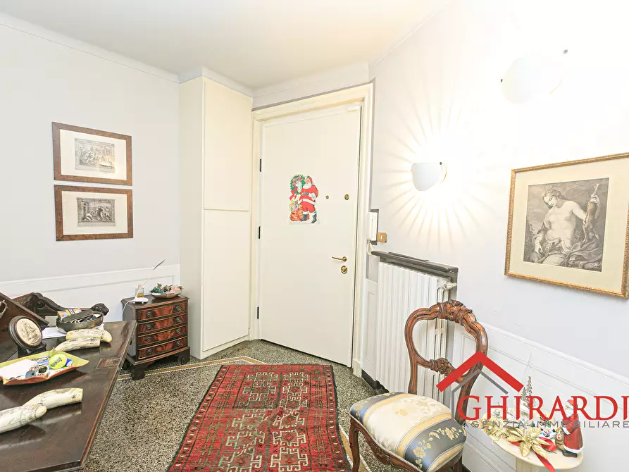 Immagine 2 di Pentalocale in vendita  in VIA PAVIA 6 a Genova