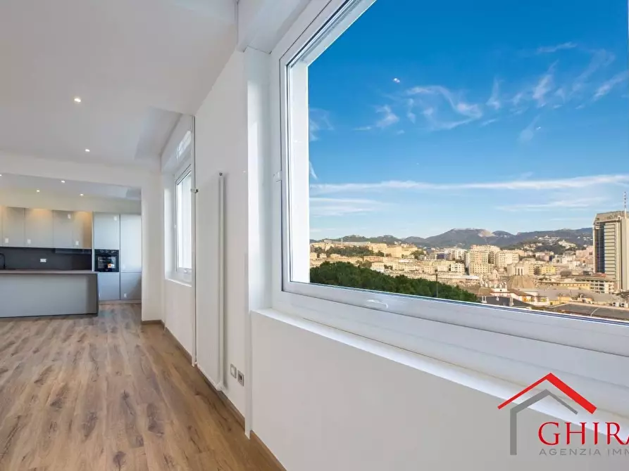 Immagine 7 di Quadrilocale in vendita  in Corso Andrea Podestà 8 a Genova