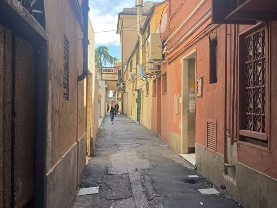 Immagine 26 di Bilocale in affitto  in VICO SCHIAFFINO 1 a Genova