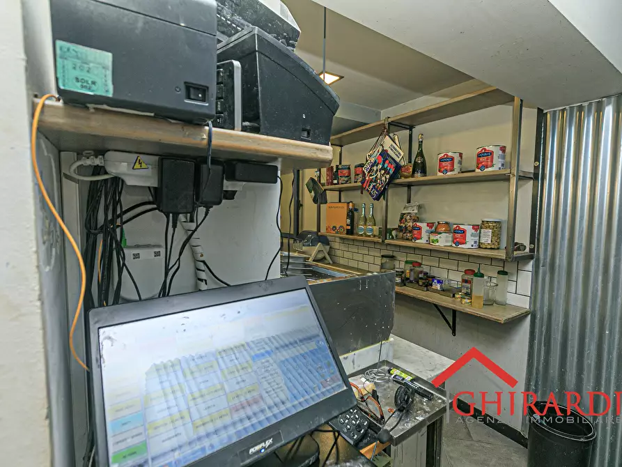 Immagine 28 di Pizzeria / Pub in vendita  in VIA D'ANDRADE a Genova