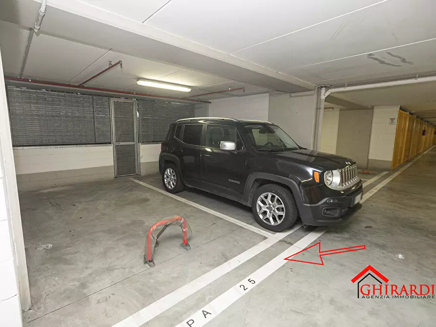 Immagine 7 di Garage in vendita  a Genova