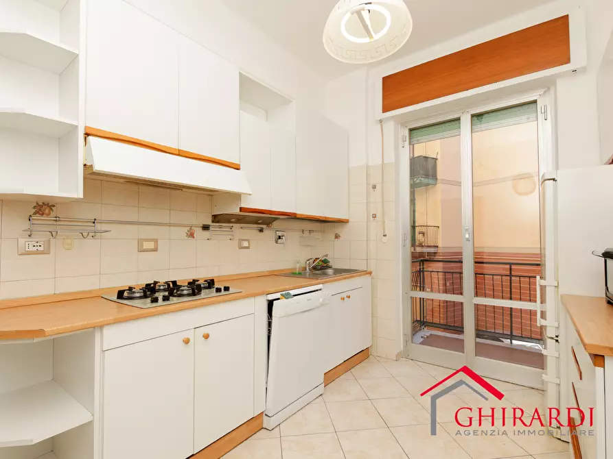 Immagine 6 di Trilocale in affitto  in VIA CANESI 56 a Genova