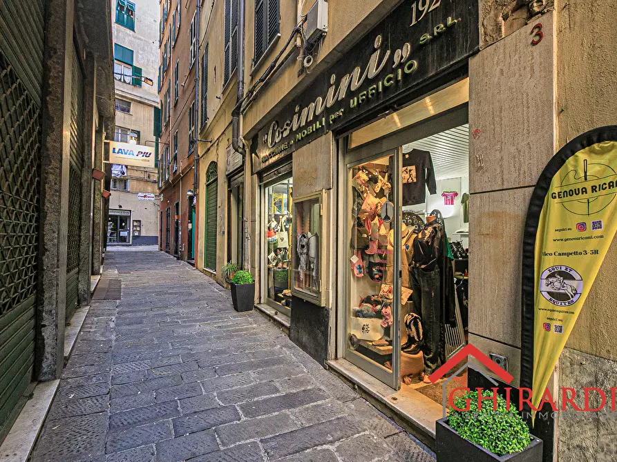 Immagine 33 di Attività commerciale in vendita  in VICO CAMPETTO 3/5 R a Genova