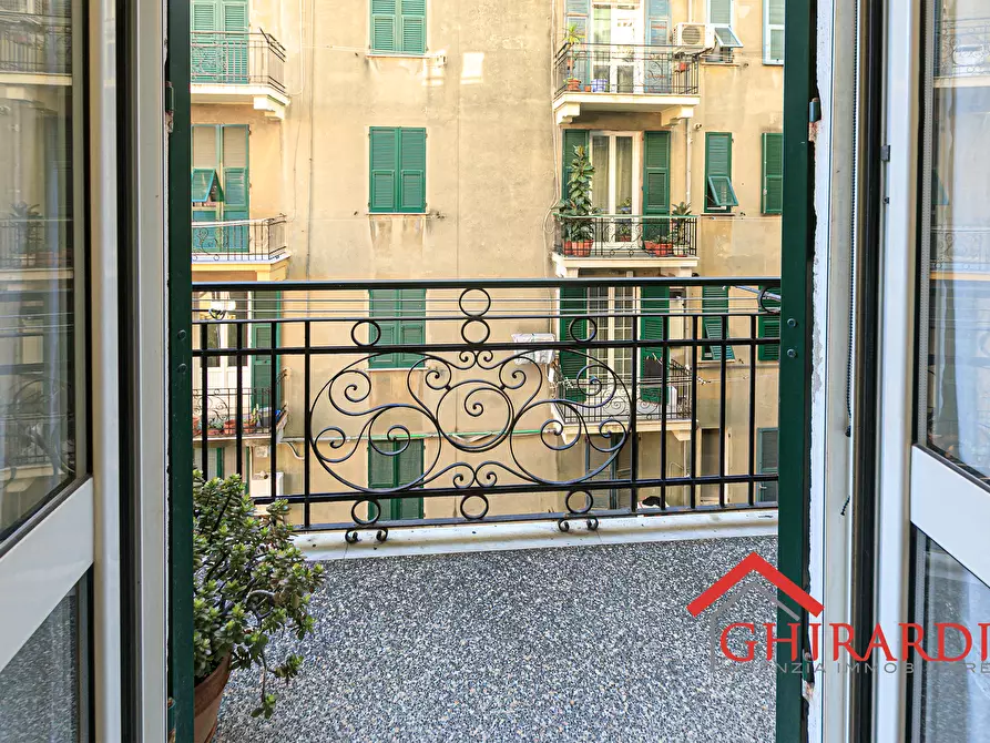 Immagine 25 di Trilocale in vendita  in VIA SESTRI 2 a Genova