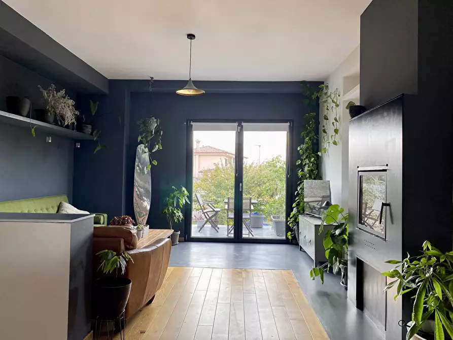 Immagine 3 di Villa in vendita  in Via delle Ninfe 25 a Anzio