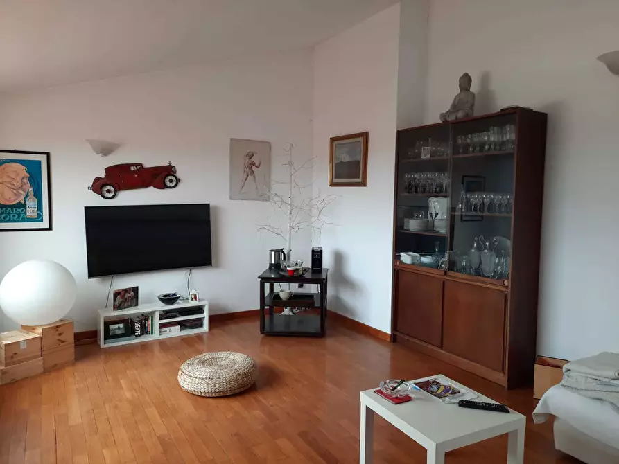 Immagine 20 di Villa in vendita  in via della prugnoliccia a Livorno