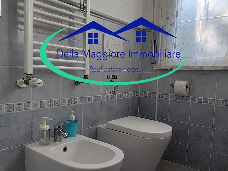 Immagine 21 di Appartamento in vendita  in via delle abetelle a Livorno