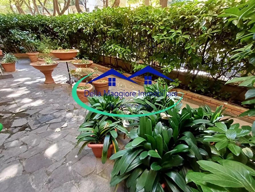 Immagine 12 di Appartamento in vendita  a Livorno