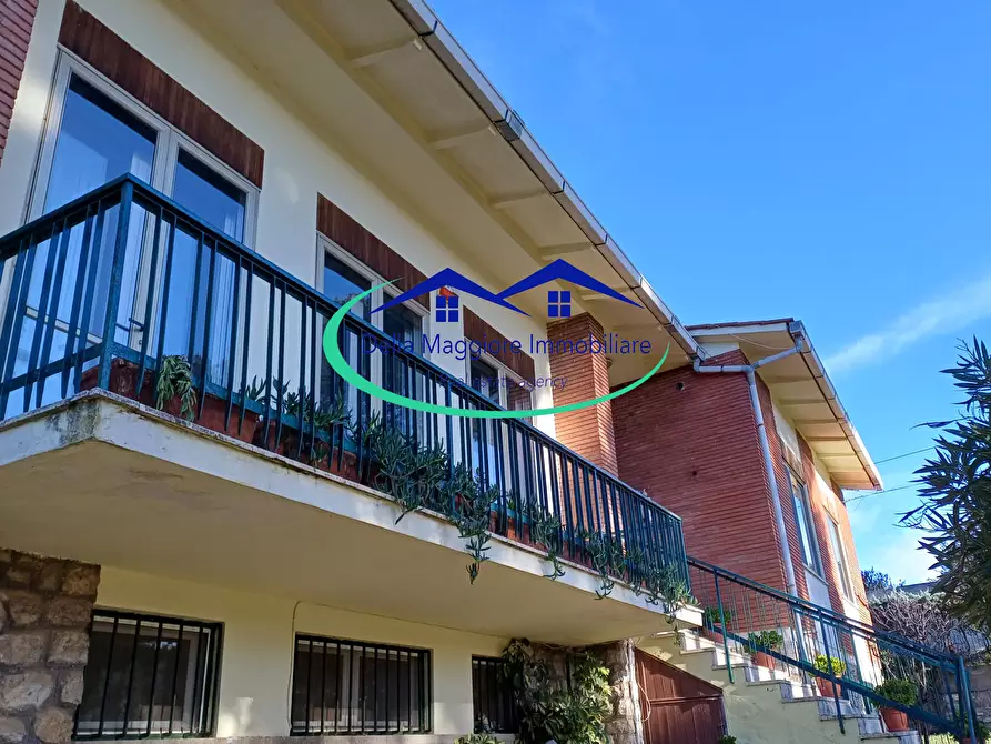 Immagine 33 di Villa in vendita  in via di montenero a Livorno