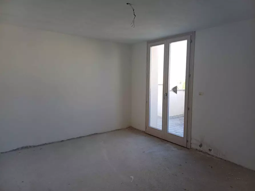 Immagine 16 di Villetta a schiera in vendita  a Livorno