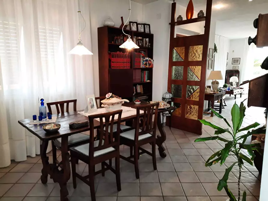 Immagine 9 di Villa in vendita  in via della prugnoliccia a Livorno