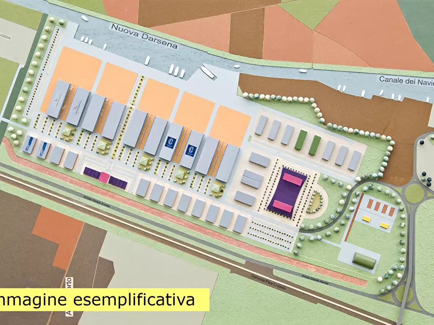 Immagine 3 di Terreno industriale in vendita  a Parma