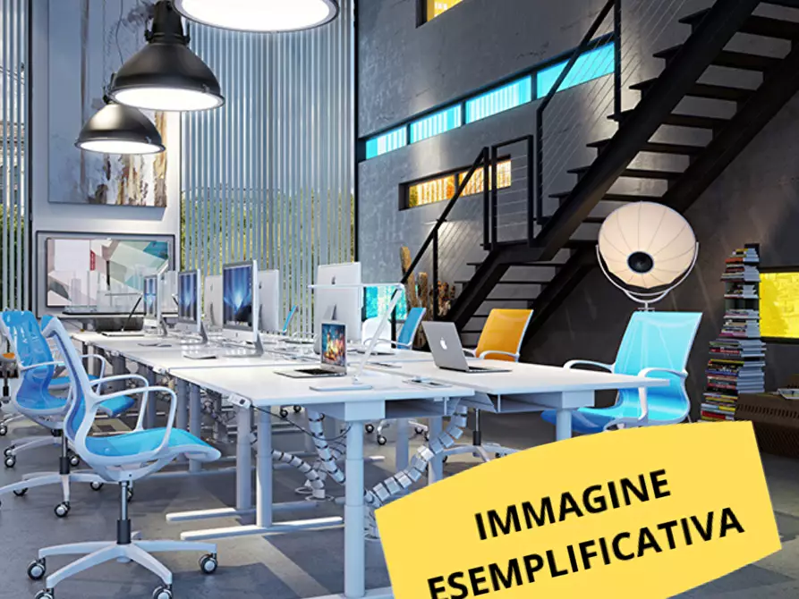 Immagine 10 di Ufficio in vendita  a Parma