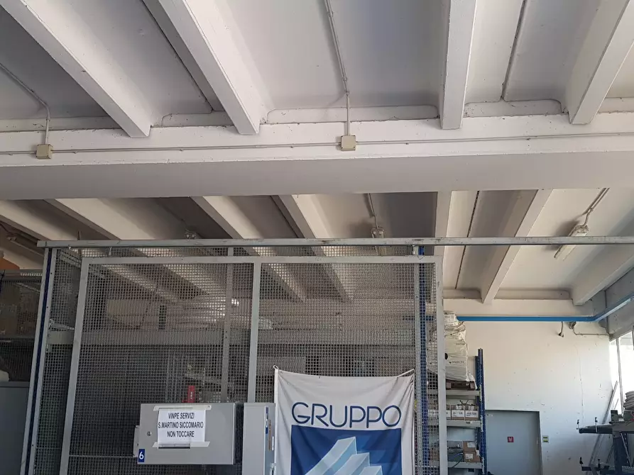 Immagine 7 di Attività artigianale in vendita  a Parma