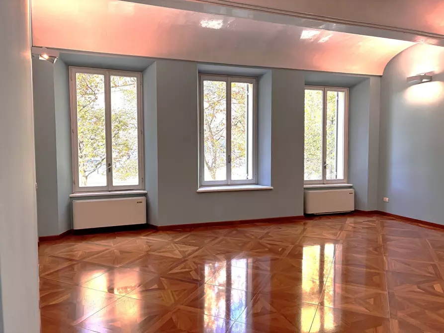 Immagine 5 di Ufficio in affitto  a Parma