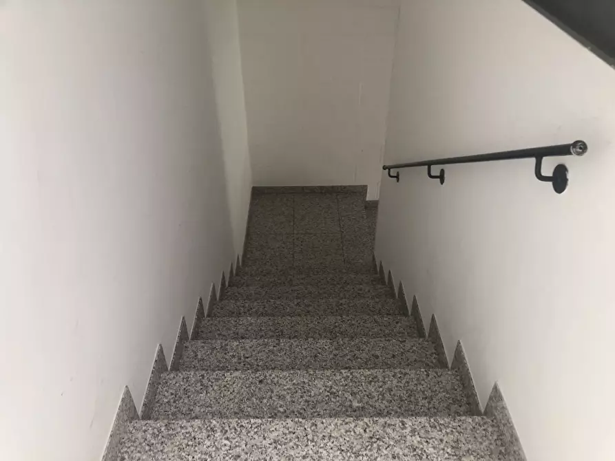 Immagine 24 di Attività artigianale in vendita  a Parma