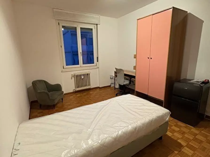 Immagine 1 di Stanza singola in affitto  in Via Vittorio Veneto 67 a Trento